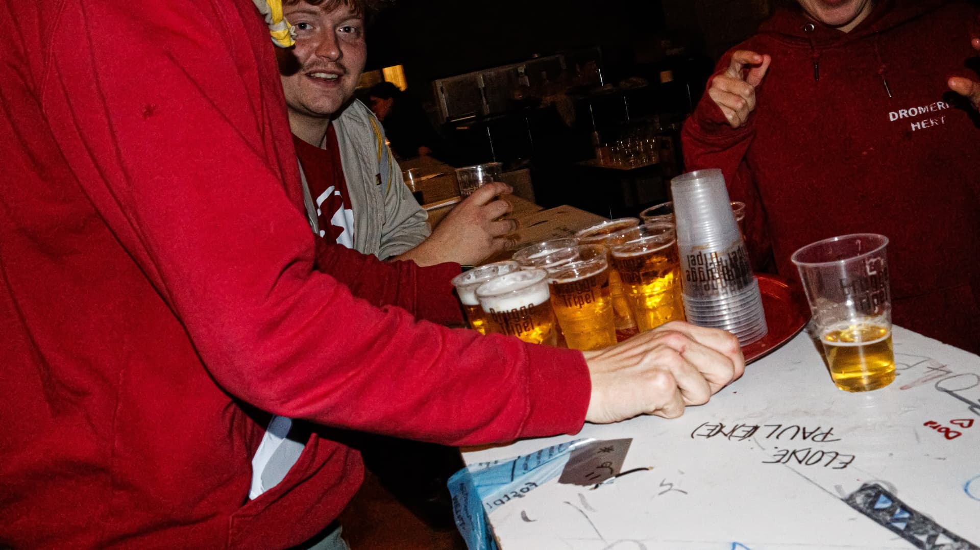 Sfeerbeeld vorige editie bierpongtoernooi