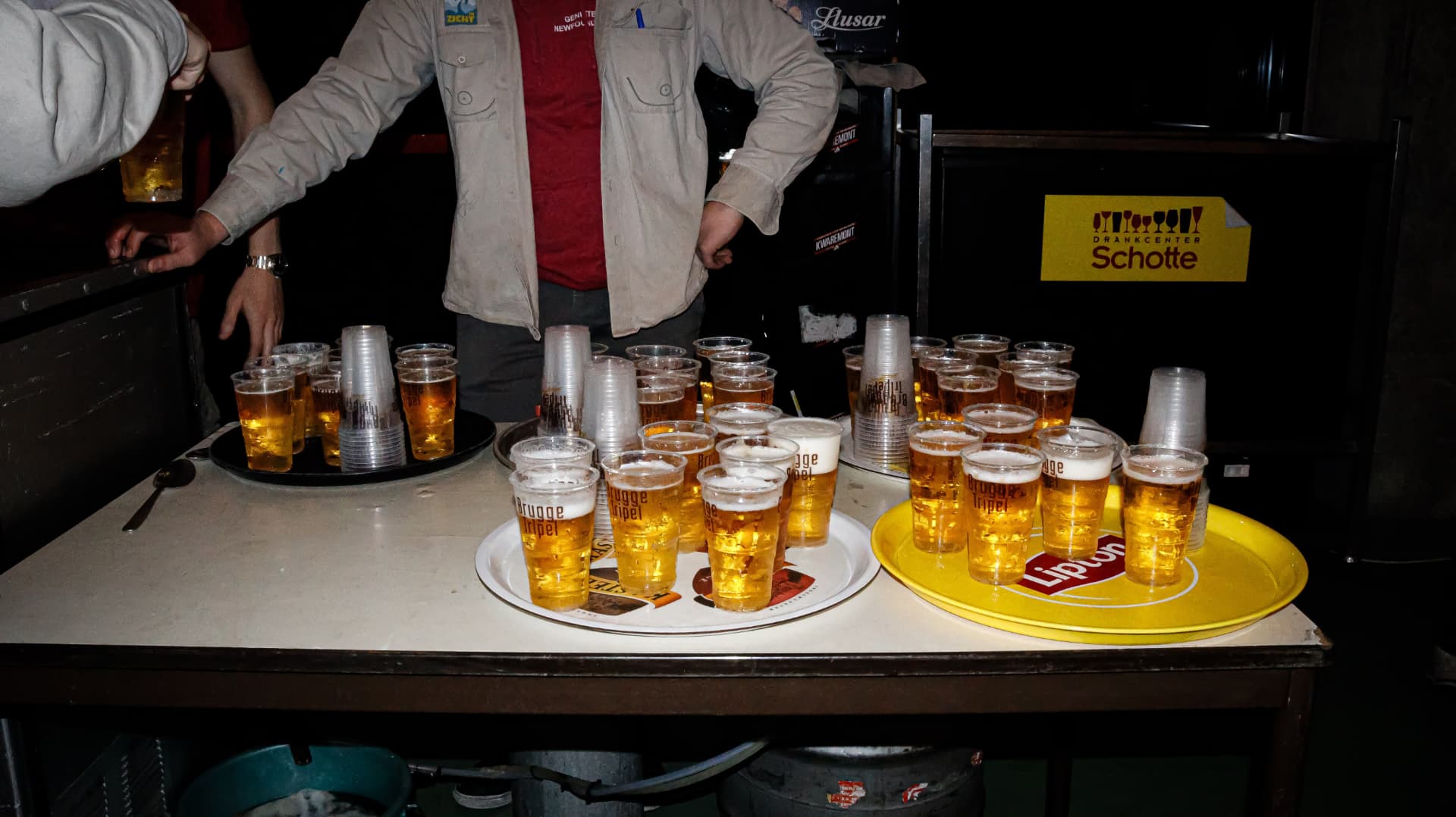 Sfeerbeeld vorige editie bierpongtoernooi